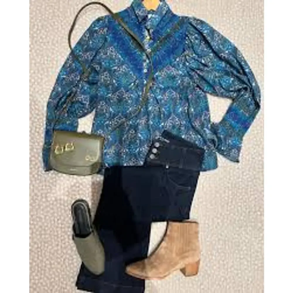 NWOT Hope for Flowers Soft Smocked Paisley BLUE Long Sleeve Top Size Small - Picture 3 of 3